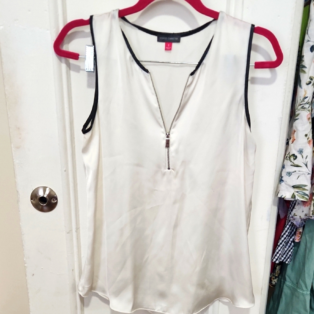 Vince Camuto Women's White Sleeveless Top